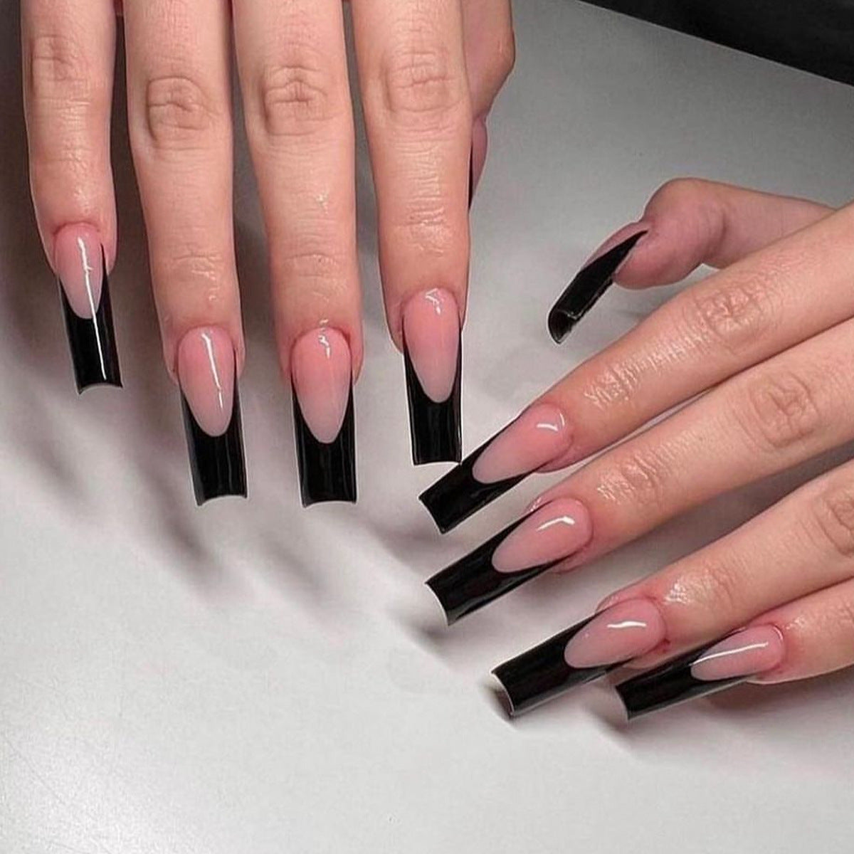 EYESFAV Midnight Madness Nails