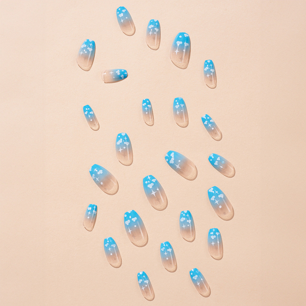 EYESFAV Sky Blue Clouds Nails