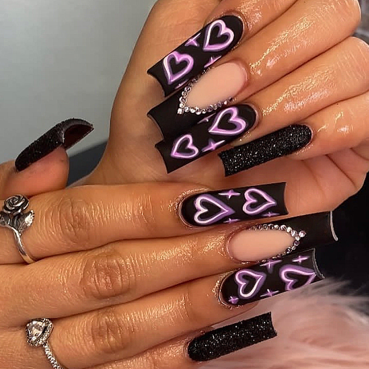 EYESFAV Night Angel Nails