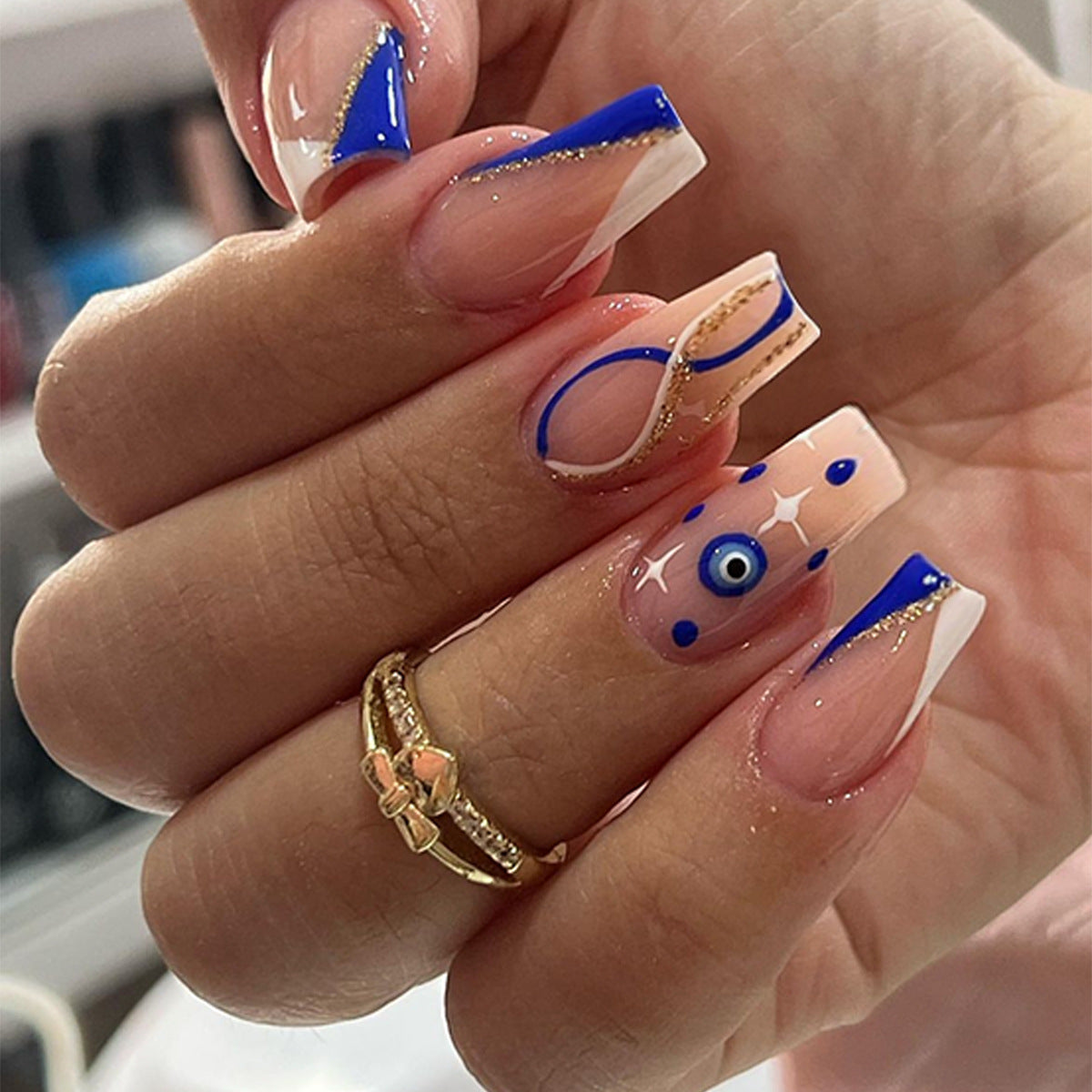 EYESFAV Wave Elegance Nails