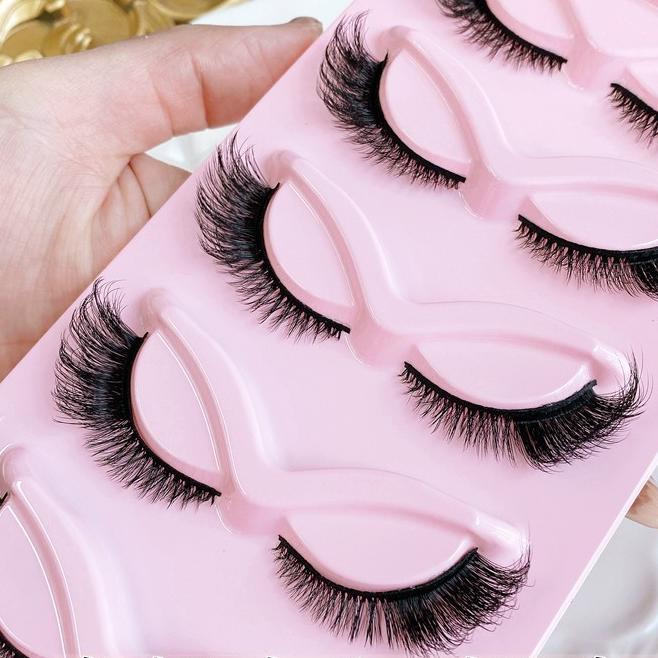 Butterfly-Inspired 5 Piece Eyelashes