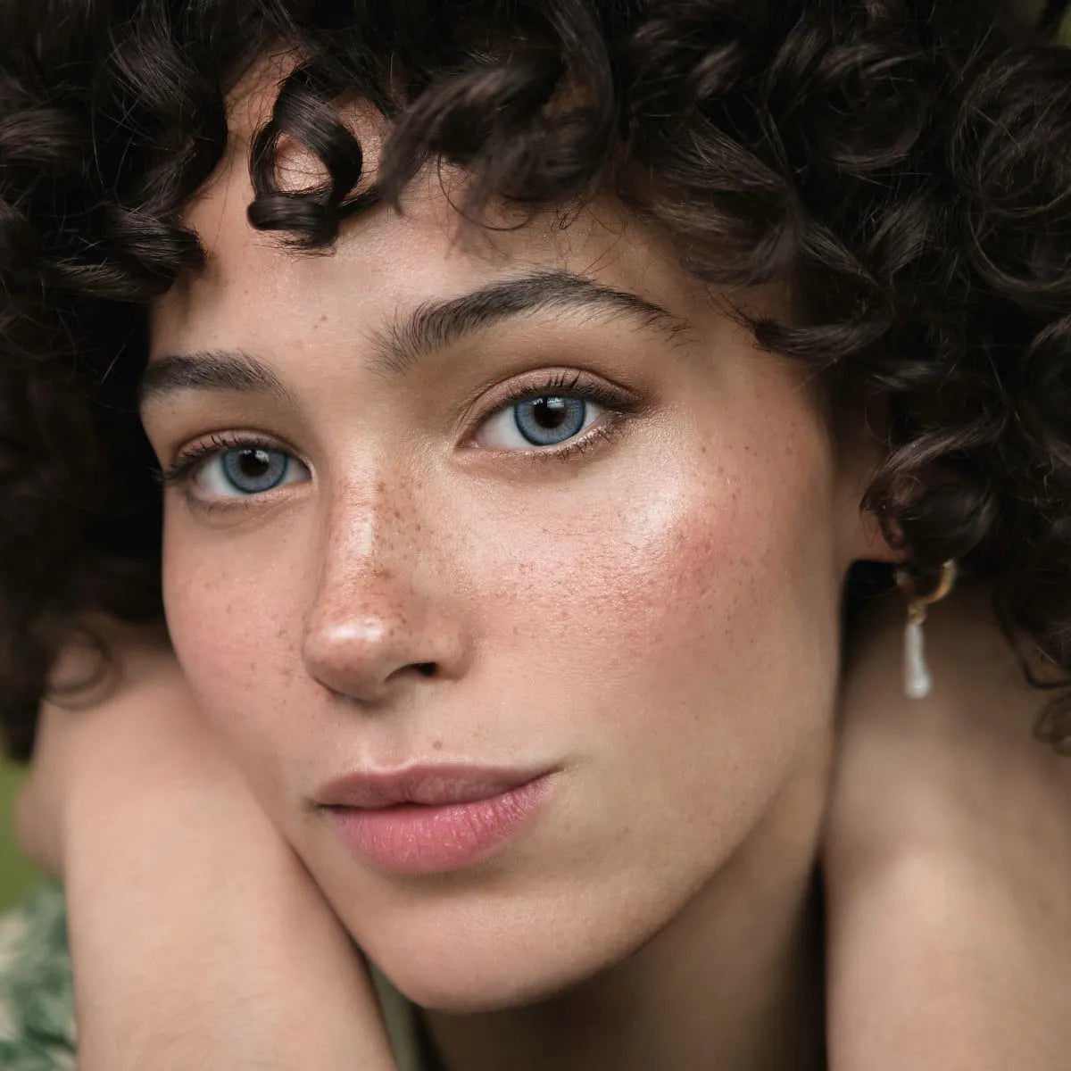 Dreamlike Blue | 6 Months